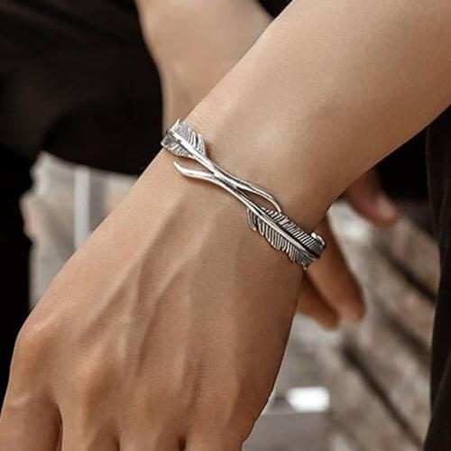 Tibetan Silver Feather Shape Cuff Bangle Adjustable Classic Bracelet for Men Women Bracelets Bangles Jewelry Gift Accessories