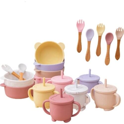4Pcs/Set Silicone Panda Dishes Baby Feeding Bowl Set Baby Learning Suction Bowl Cup Set Wood Fork Spoon Non-Slip for Babies