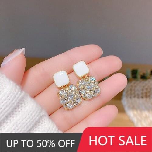 2021 New Super Flash High Sense Earrings Wave Korean Temperament Earrings Exquisite Elegant Trend Fashion Stud Earrings