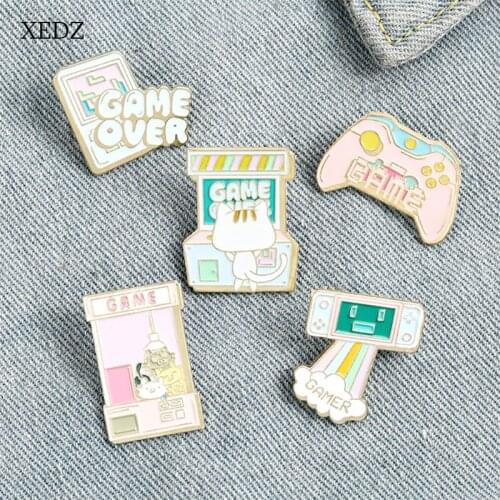 XEDZ Cat Rainbow Game Machine Enamel Brooch GAME OVER Ketong Animal TV Claw Machine Lapel Badge World Yarn Journey Jewelry Gift