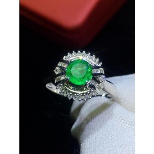 Fine Jewelry Real 18K Gold 100% Natural Vivid Green Emerald Gemstone 0.95ct 18k Gold Diamonds Female Ring for Women Rings