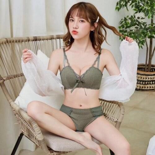 Wire Free Small Breasts Bra Gathering Bra Lingerie V Neck Tops Soft Cozy Push Up Brassiere Intimate Bralette Section Received