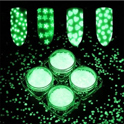 ​1 Box Fluorescent Luminous Nail Art Sequins Heart Moon Flower Pattern Ultra-thin Flakes Power Glow in the Dark Nail Tips Decor