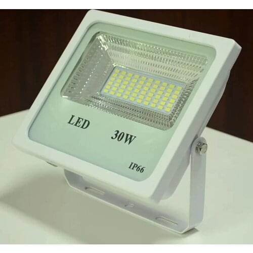 The New outdoor AC 85-265V LED FloodLight 30W 50W 100W Reflector LED Flood Light Waterproof IP65 Spotlight Wall Outdoor Lighting