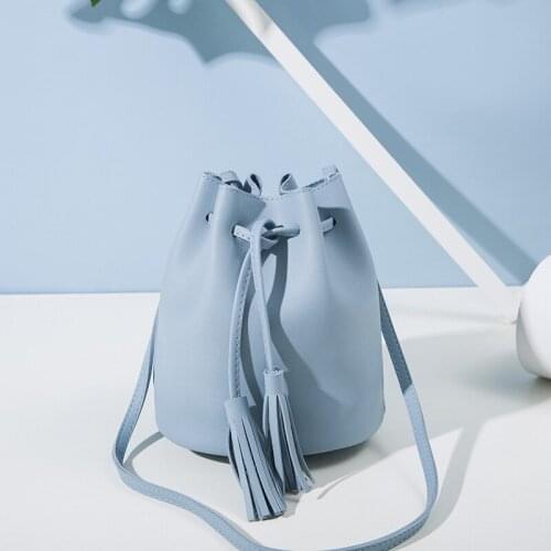 2021 New Fashion Women Bucket Bag Vintage Tassel Messenger Bag High Quality Retro Shoulder Bag Simple Crossbody Bag Tote