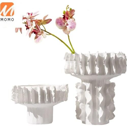 White Pattern Threaded Edge Ceramic Vase Frosted Abstract Soft Decoration Living Room Decoration TZ