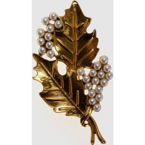 Amorita boutique design gold color leaf pearl Brooches