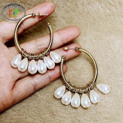 F.J4Z 2020 Trend Earrings for Women Simulated Pearl Charms Hoop Earrings Lady Cocktail Jewelry Earring Christmas Gifts Dropship