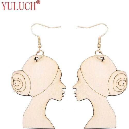 YULUCH 2018 Retro popular ethnic jewelry African woman natural wooden compassionate mother pendant new design pendant party gift