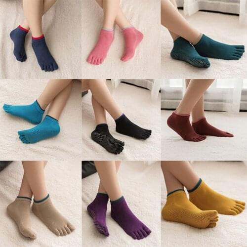 Women Non Slip Toe Grip Five Fingers Socks Anti-skid Ballet Dance Gym Fitness Bodybuilding Sports Pilates Cotton Socks Slippers