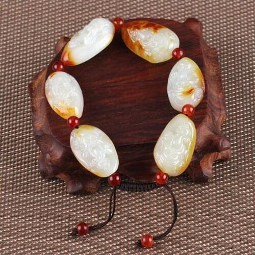 Xinjiang and Tian Shi Good bracelet and Tian Shi white leather hand on Hongmi seed material wealth