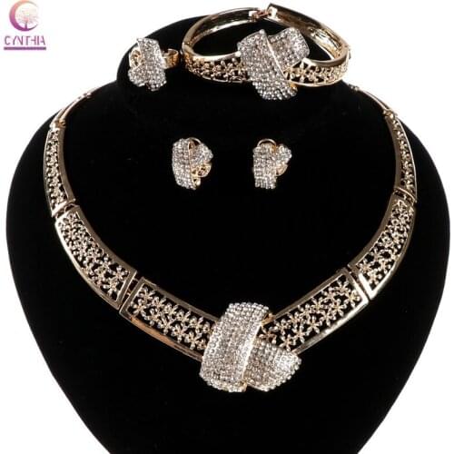Women necklace Trendy Jewelry sets for wedding hot sale 2017 Statement necklace Exclusive gold with earrings