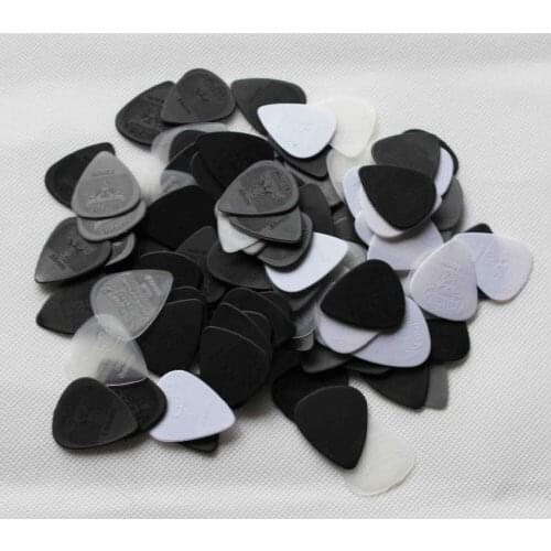 100pcs guitar picks mixed thickness anti-skidding nylon guitar picks 100 pieces 4 color anti-skidding guitar picks free shipping