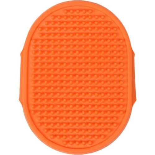 Pet Cats Go Out On A Leash Pet supplies colorful, practical and durable pet bath brush environmental protection simple and cool