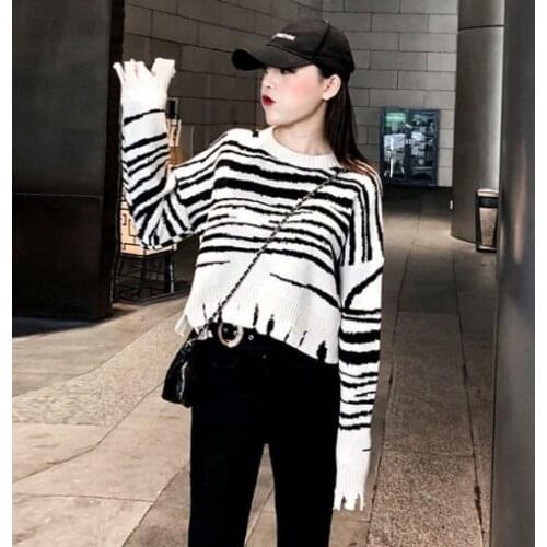 Striped Broken Hole Women Short Style Sweater Oversized Round neck Long Sleeve Jumper 2020 Europen Women Causl Knitting Pullover