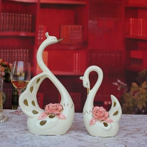 Large explosion models couple swan ornaments high-grade ivory porcelain ceramic crafts wholesale creative home decorations