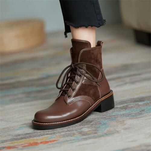 Winter Boots Women 2020 Genuine Leather Ankle Boots Women Boots with Lace Up Chunky Heel Splicing Fashionable Boots