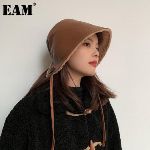 [EAM] Women Pu Leather Keep Warm Fishermen Hat New Round Dome Temperament Fashion Tide All-match Autumn Winter 2021 1DD2545