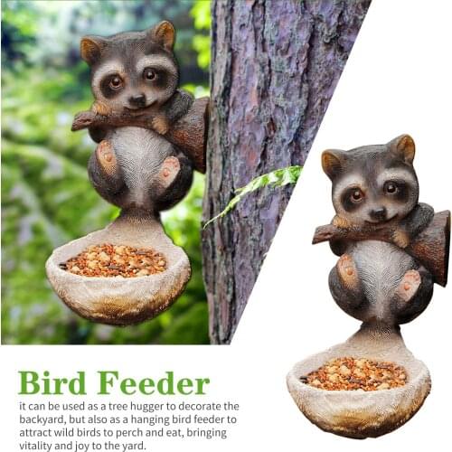 Tree Mounted Raccoon Statue Bird Feeder Garden Decorative Bird Feeding Bowl Outdoor Resin Raccoon Tree Hugger Sculptures