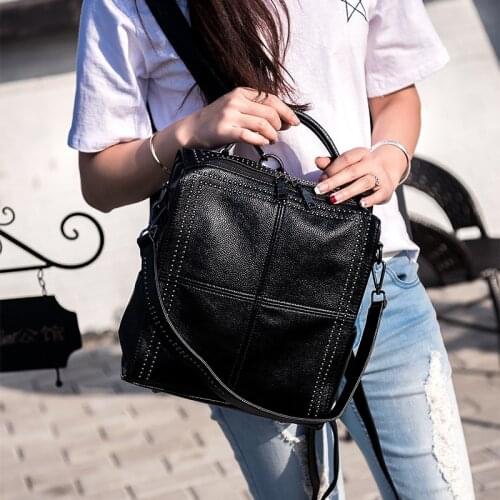 Flug Katze Women's Pink Backpacks