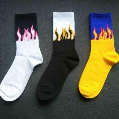 Unisex Flame Black White Yellow Fire Sokken Novelty Hip Hop Harajuku Socks Skateboard Calceines Mujer Street Skarpetki Socks