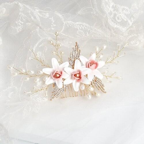Temperament Handmade Crystal Hair Comb White Flowers Faux Pearl Decorative Bride Wedding Dress Elegant Hair Jewelry BN