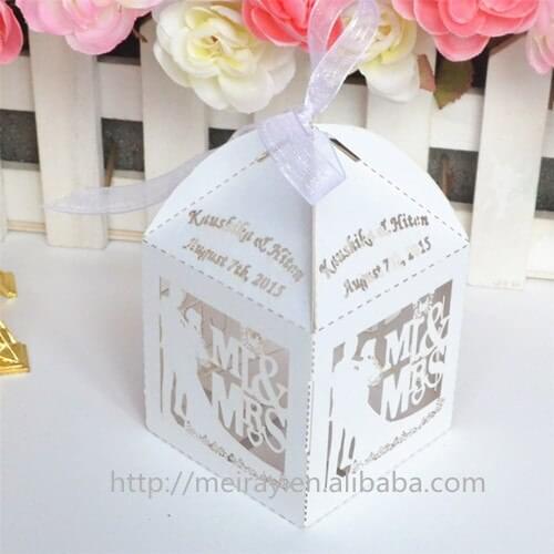 Wedding favor box, hot sale wedding gifts for guests! laser cut "bride and groom" light gold wedding gift boxes for guests