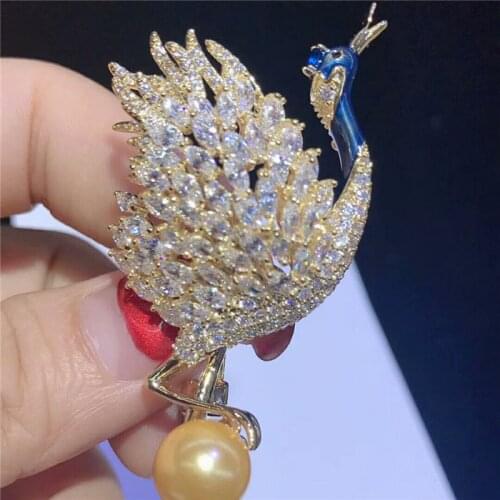 SHANICE Lovely Bird Brooch New Christmas Antler Brooch Accessory with Shining CZ Animal Brooches Pins Jewelry Women Free Shippin