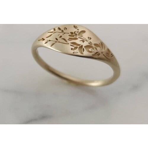 2021 Vintage Carved Hollow Flower Rings for Women Jewelry Accessories Party Girl Gift Fashion Women Rings