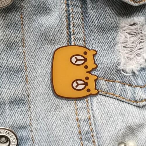 Cartoon Acrylic Brooch Animal Pins Cute Letter B Badge Lapel Pin For Backpacks Hat Shirt Christmas Jewelry Gifts