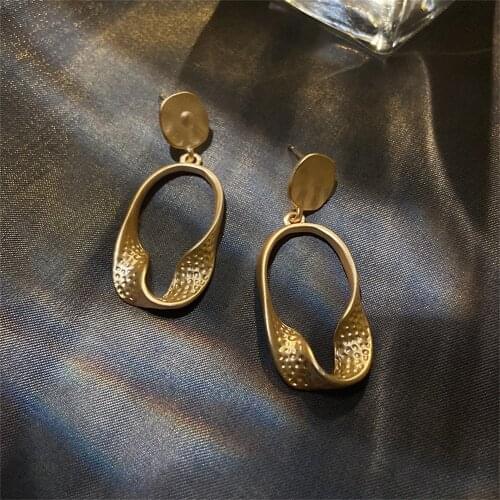 Fashion Earrings Women Earrings Gold Color Matte Irregular Earrings Trendy Fashion Items Give Friends Surprise Holiday Gifts