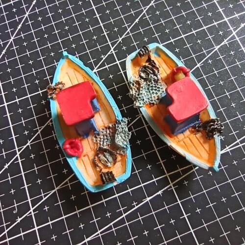1pcs/lot Resin red fishing boat 52mm Ornaments Micro landscape Ornaments Creative Home Gardening Decorations A003-17
