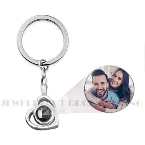 Customized Projection Love Keychain Marriage Valentines Day Mother Plot Anniversary Various Holidays Send Friends, Family, Baby