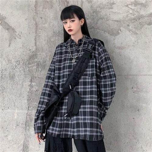 Oversized simple classic plaid 2020 autumn retro loose plaid men and women couple shirt British style all-match casual blouse