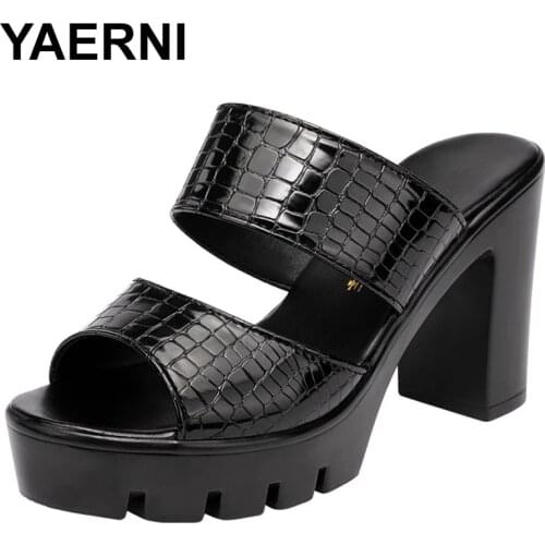 YAERNI Open Toe Sandals Women Summer 2021 New Platform Thick Heel Patent Leather Chunky Heels Womens Sandals Shoes