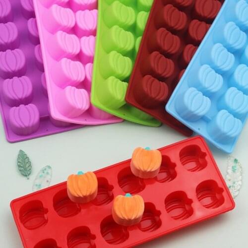 Home Cake Mold Halloween Silicone Fondant Soap Cupcake Candy Chocolate Decoration Baking Tools Christmas Random Color Delivery