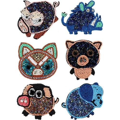 Handmade Beaded Pig Patches Crystal Motifs Rhinestones Badges Clothes Bags Shoes Decorated Applique Sewing Accessories