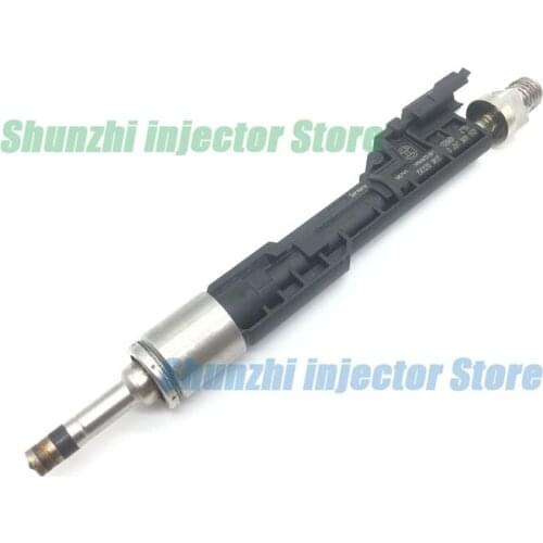 Fuel injector 0261500172 1364763994 Injector injector for BMW 228i 328i 428i X1 X3 X4 X5 X6 320i 2.0 GT Fuel Injector