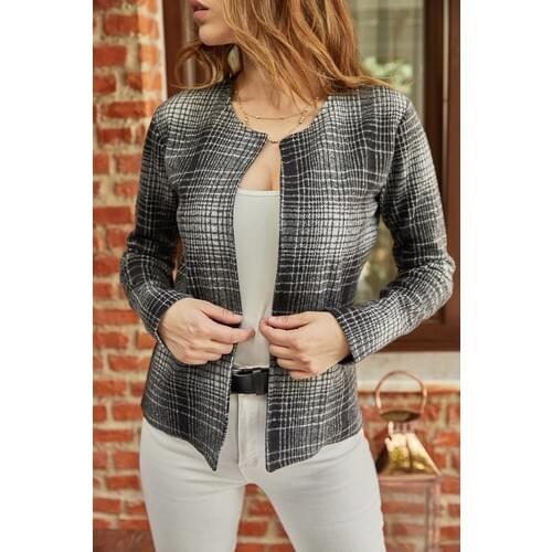 Special light jacket for spring season Plaid Patterned Jacket