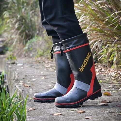 Canister boots in the bottom of the steel nail fashion men fishing light antiskid shoes warm water ensure waterproof