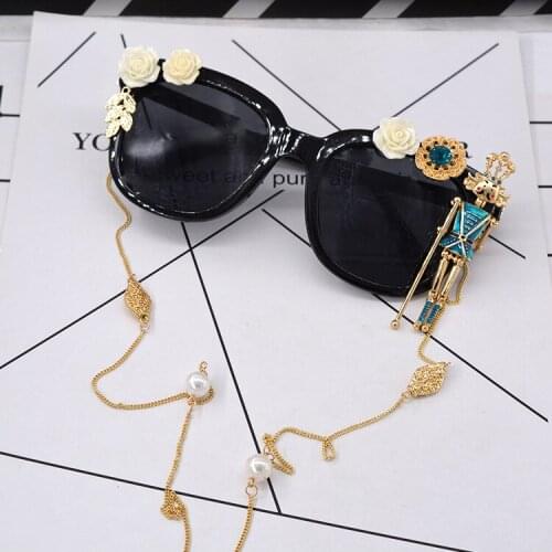 Handmade Baroque King Doll Chain Decoration Sunglasses Women Retro Sun Glasses Flower Female High Quality Oculos De Sol Feminino
