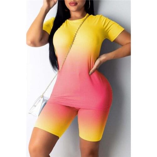 2021 New Sexy Short Two Piece Set Crop Tops and Biker Shorts Gradient Bodycon Matching Sets Summer Sportwear Clothes for Women