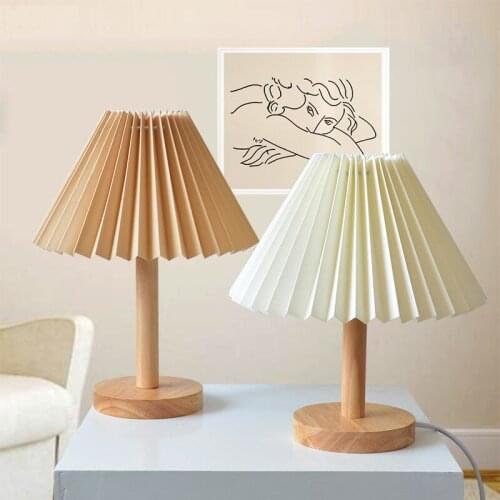 Nordic Style Vintage Pleated Solid Wood Table Lamp Bedside Lamp Bedroom Decorative Table Lamp Home Decor Night Light