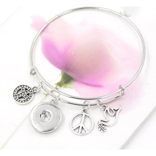 Interchangeable Snap Bracelet Snap Jewelry Peace Sign Peace Dove Charms Bracelet Expandable Wire Bangle Bracelets for Women gift