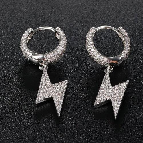 1 Pair 2pcs Hip Hop CZ Stone Paved Bling Iced Out Lightning Shape Earrings for Women Men Fashion Jewelry Gold Color