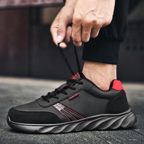 Spring Lightweight Male Sneakers Mens Sports Shoes Sport Sneakers for Men Running Shoes for Man Black Red Baskets Schue D-870
