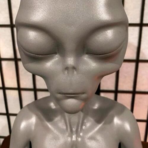 Meditating Alien Resin Statue Garden Ornament Best Art Decor for Indoor Outdoor Home or Office XHC88