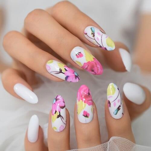 White Flowers Fake Nails Designer Oval Medium Long Peony Daisy Pattern Faux Ongles Press On Round Nail Art Tips