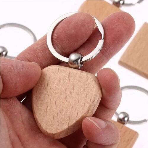 30Pcs Wooden Keychain Wood Pendant Blanks with Keyrings for DIY Key Craft Supplies Wood Color One Size