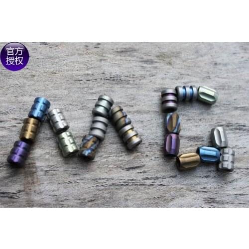 MG Colorful Series Titanium Alloy Knife Pendant Type B Pendant Umbrella Cord Pendant Outdoor Knife Pendant Mobile Phone Pendant